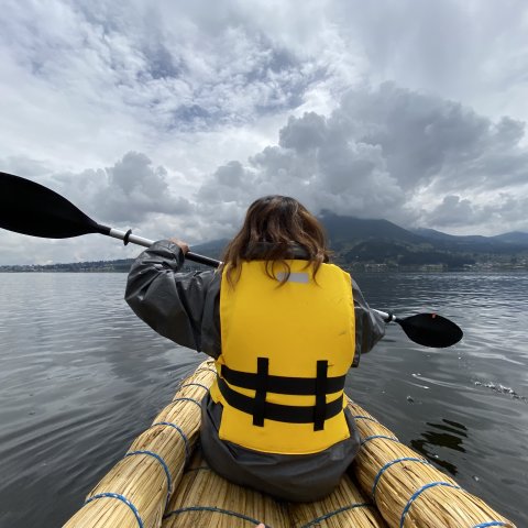  Student kayaking in Ecuador 