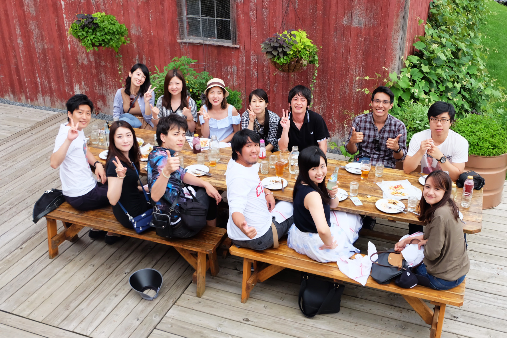 EISS students share lunch