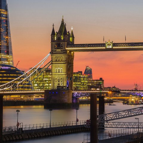 Sunset view of the Town of London.